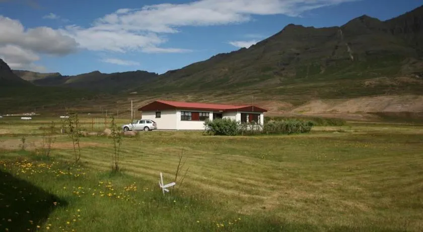 Óseyri Farmhouse - Image 1