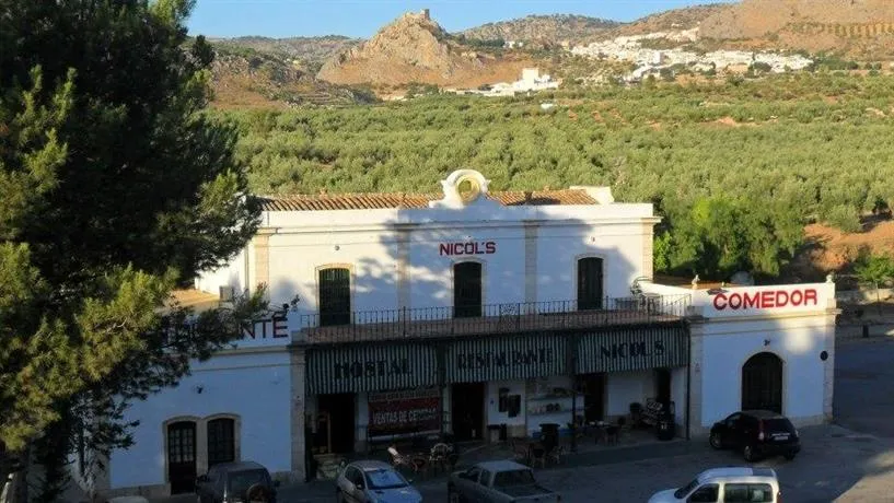 Hostal Restaurante Nicols - Image 1