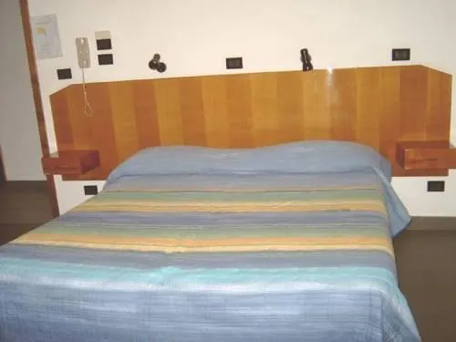 Albergo Tirolo - Image 1
