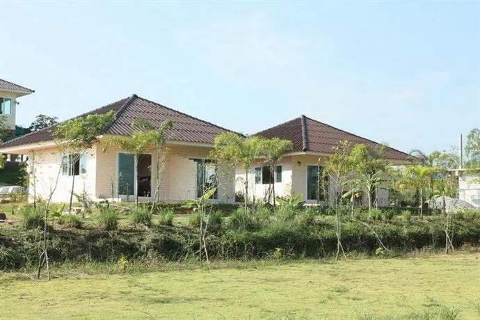 Iyara B.R. Resort Chantaburi - Image 1