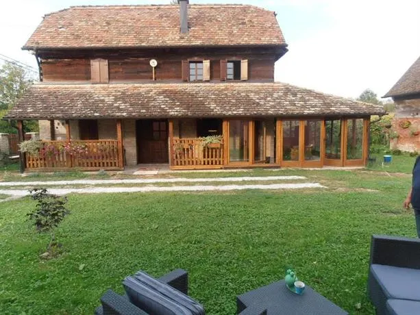 Old Oak House - Image 1