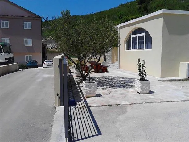 Holiday Home Paradiz - Image 1