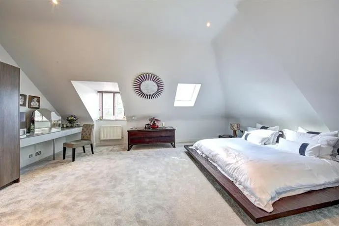 The Wimbledon Penthouse - Image 1