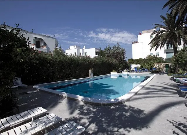 Hotel Villa Paradiso - Image 1