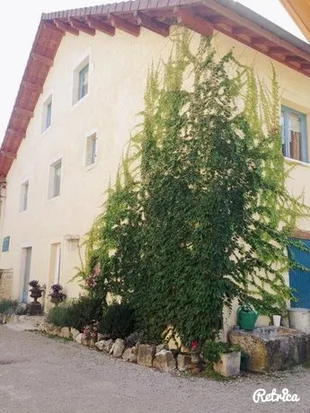 "Au Saint-Jean - Image 1
