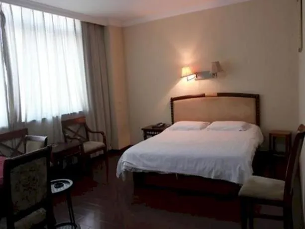 Green Tree Hotel - Image 1