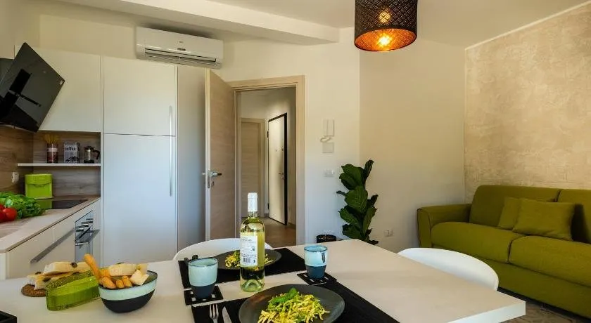 Villa Hanbury with swimming pool and parking in Alassio - Image 1