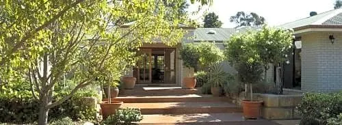 Nivalis Bed And Breakfast - Image 1