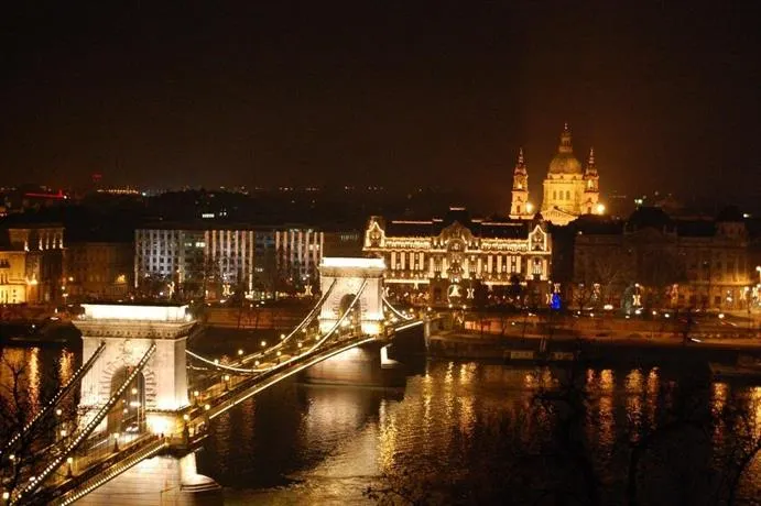 Orangehouse Budapest - Image 1