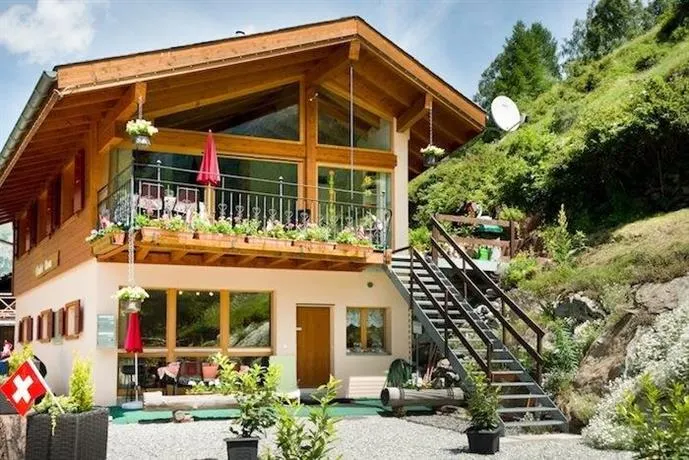 Chalet Rosa - Image 1