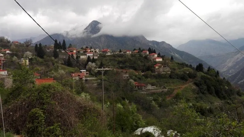 To Panorama - Image 1