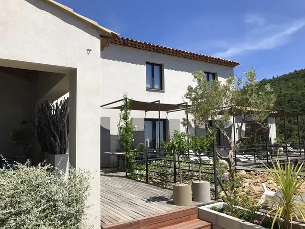Villa d'Arnaud - Image 1