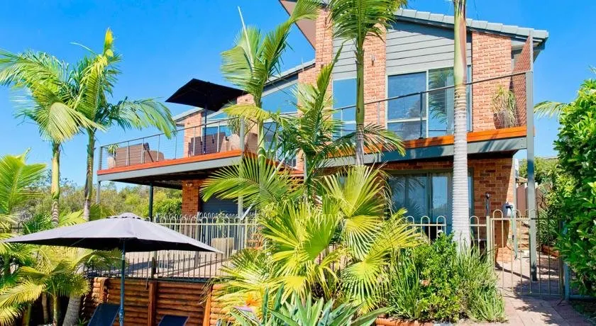 Panorama Beach House - Image 1