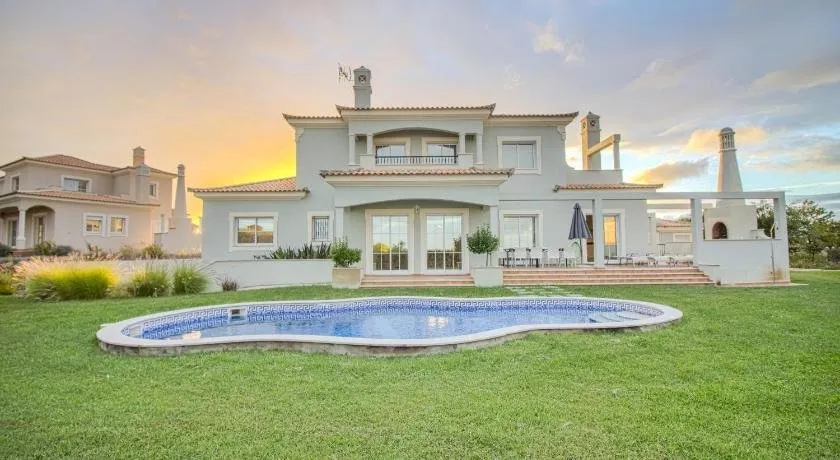 Villas @ Quinta do Vale Golfe - Image 1