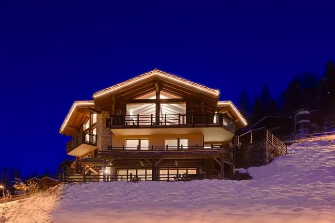 Chalet Grace - Image 1