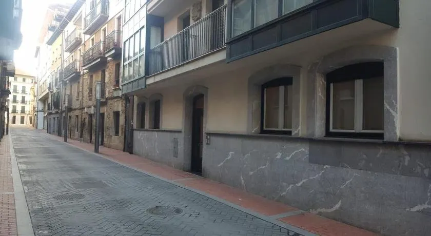 Apto. En Mundaka - Image 1