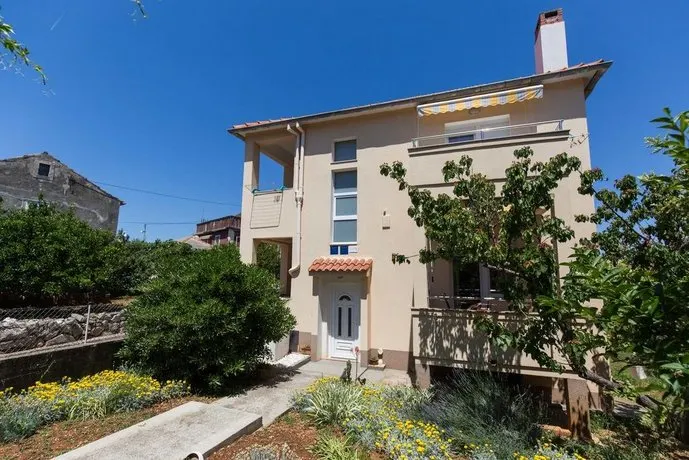 Apartment Davorka - Image 1
