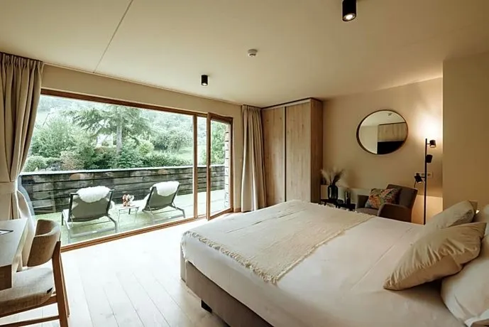 Infiniti Resorts - Image 1