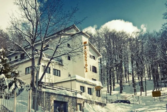 Hotel La Lucciola - Image 1