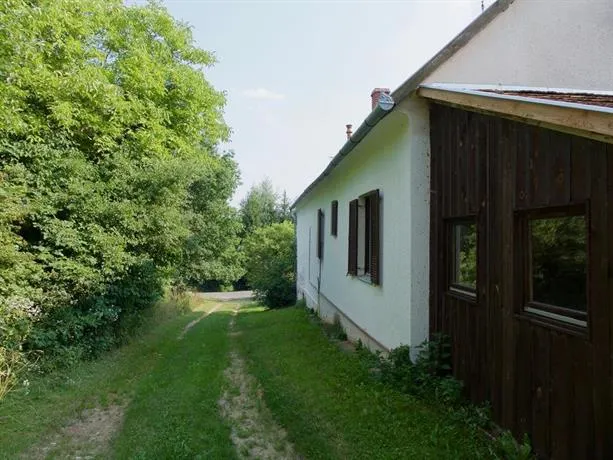 Hétrét Vendégház - Image 1