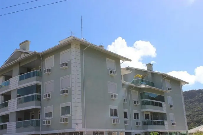 Ingleses Ocean View - Image 1