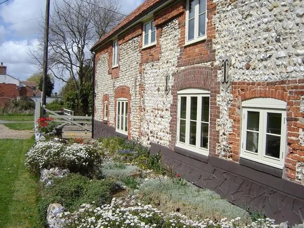 Flint House Bed & Breakfast - Image 1