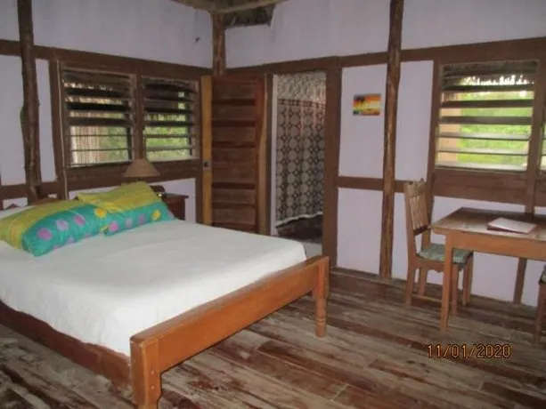 Cerros Beach Resort - Image 1
