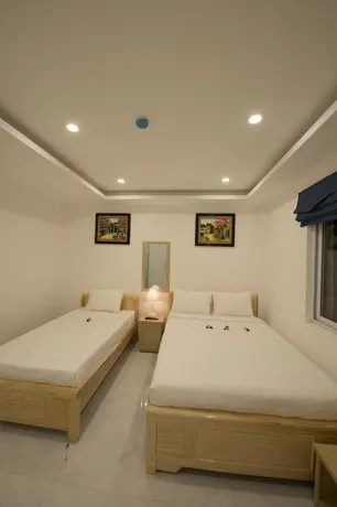 Ha Noi Holiday Center Hotel - Image 1