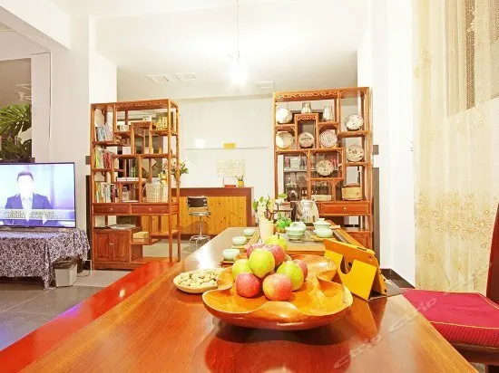 Sunny View Guesthouse - Image 1