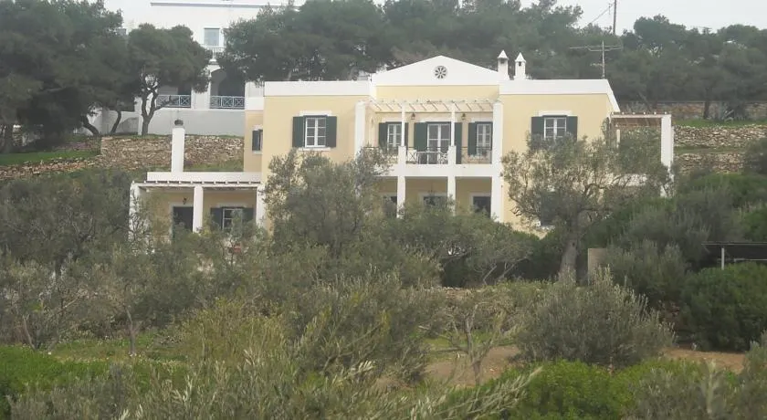 Archipelagos Apartments - Image 1