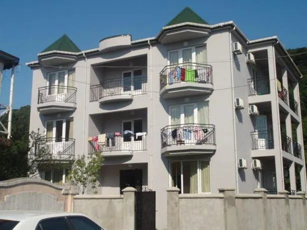 Guest House Nia - Image 1