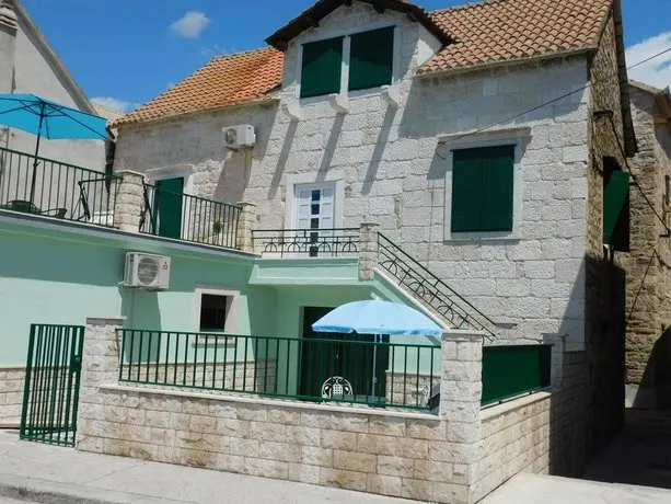 Apartment Marin - Image 1