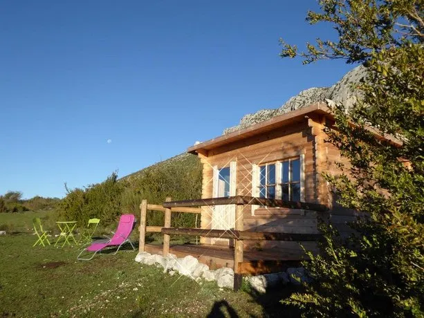 Cabane Aux Étoiles - Image 1