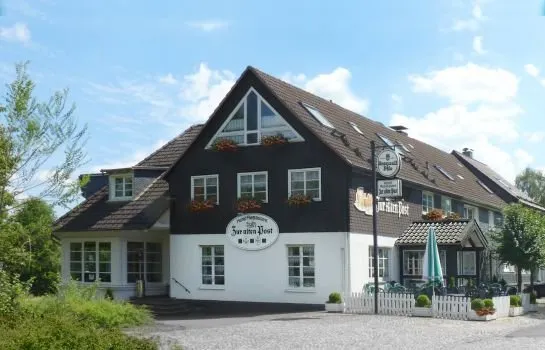 Hotel Zur Alten Post - Image 1