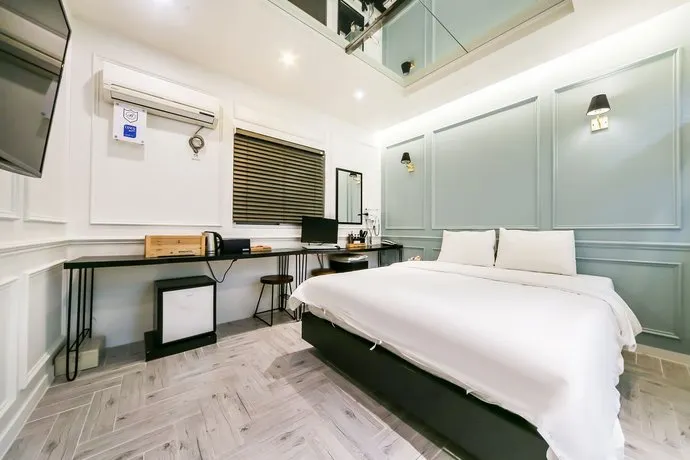 Boing Hotel - Image 1