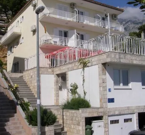 Apartments Saric - Image 1