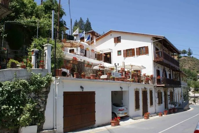 ATRATSA Mountain Suites - Image 1