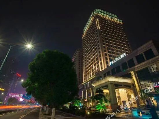 Dragon Dream Hotel - Image 1