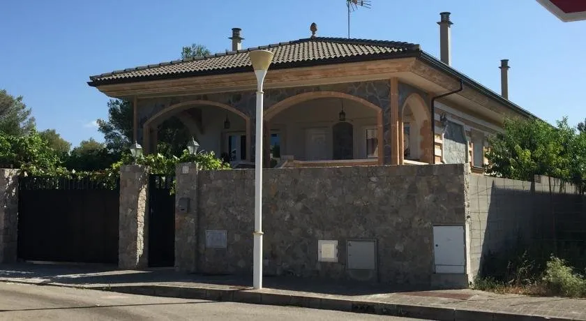 Chalet Son Serra - Image 1