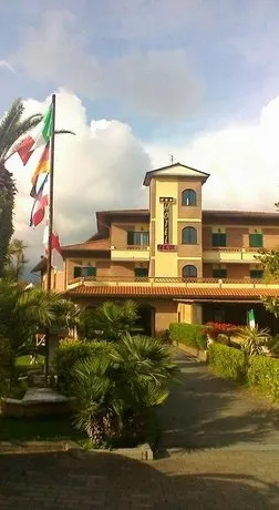 Hotel Zeno - Image 1