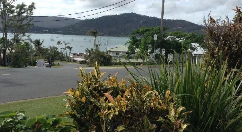 Oceanview Apartment - Image 1