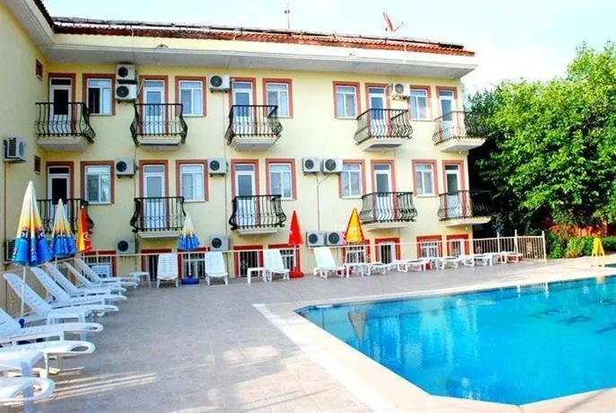 Ertek Hotel - Image 1