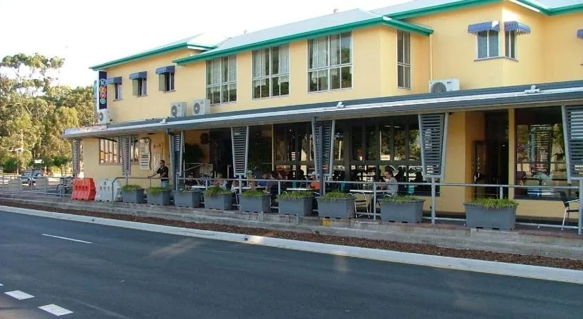 Enjoy the sea breezes from the balcony - Boyd St Woorim - Image 1