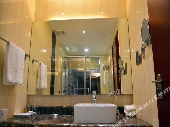 RUYUAN HOTEL - Image 1