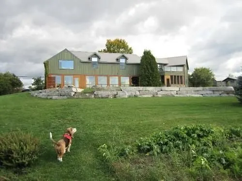 Away In The County Bed And Breakfast - Image 1