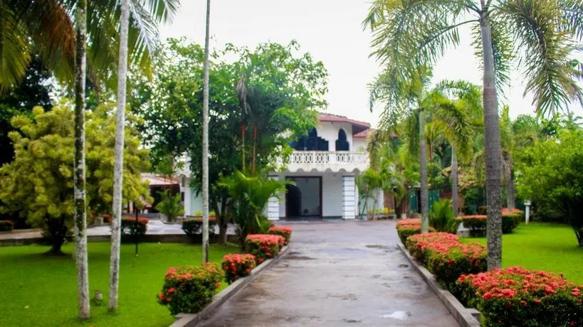 French Villa - Image 1