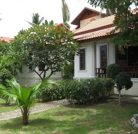 M Place House - Image 1