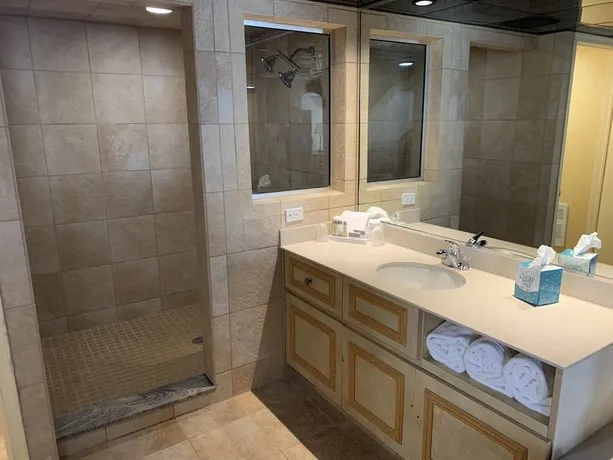 Paradise Stream Resort - Image 1