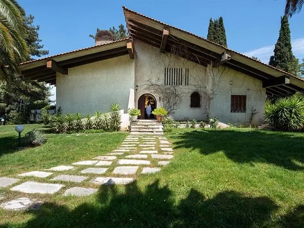 Villa Moskoff Amina - Image 1