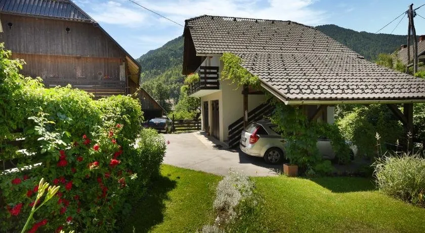 Apartment Trentar - Image 1